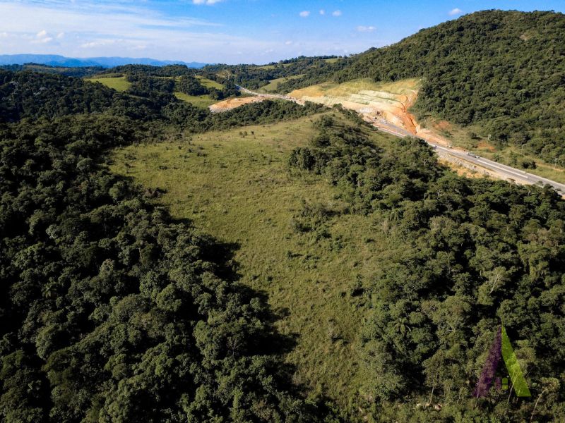 Terreno para construir sua indústria / galpão comercial no acesso a São Roque!