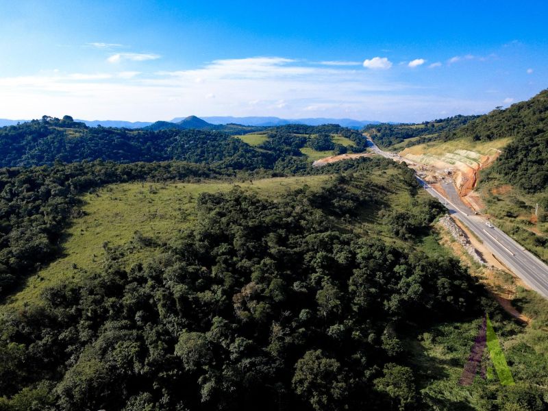 Terreno para construir sua indústria / galpão comercial no acesso a São Roque!