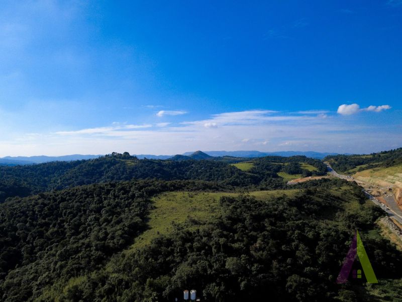 Terreno para construir sua indústria / galpão comercial no acesso a São Roque!