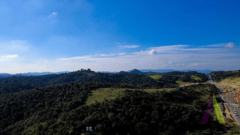 Terreno para construir sua indústria / galpão comercial no acesso a São Roque!
