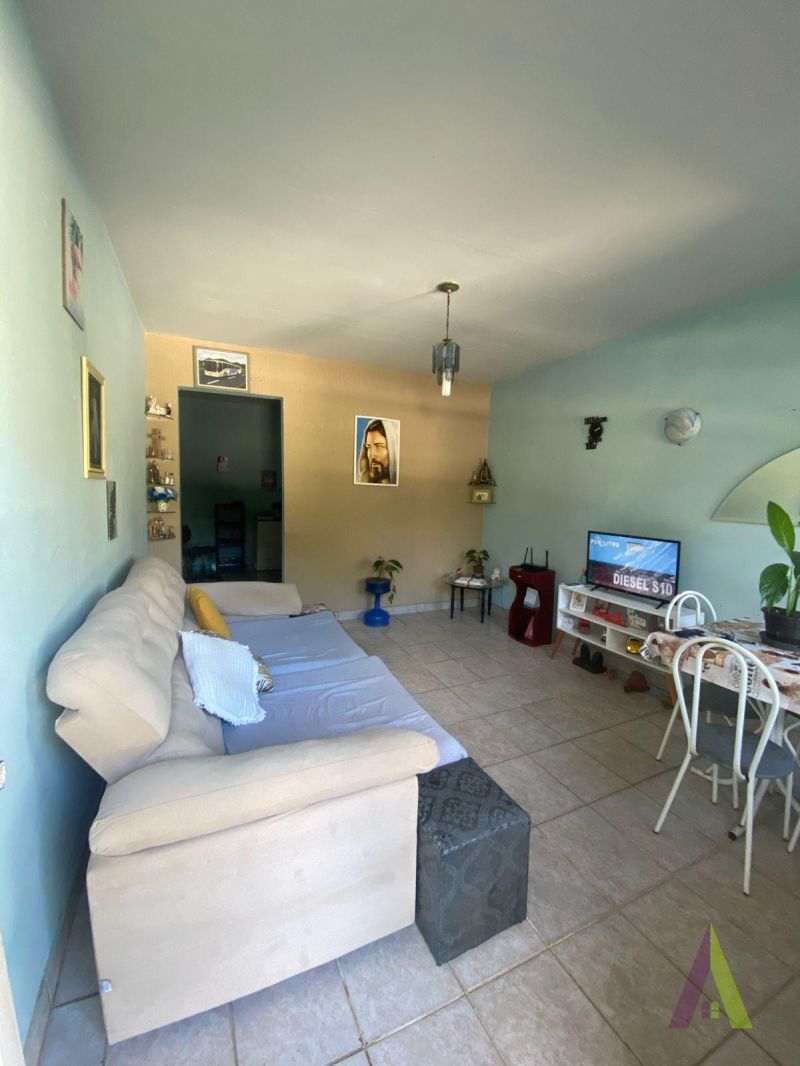 Casa Térrea em Bairro Tradicional em São Roque! 