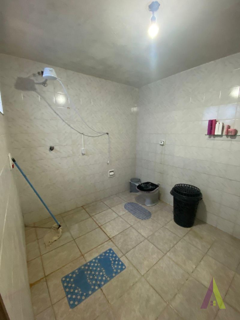 Casa Térrea em Bairro Tradicional em São Roque! 