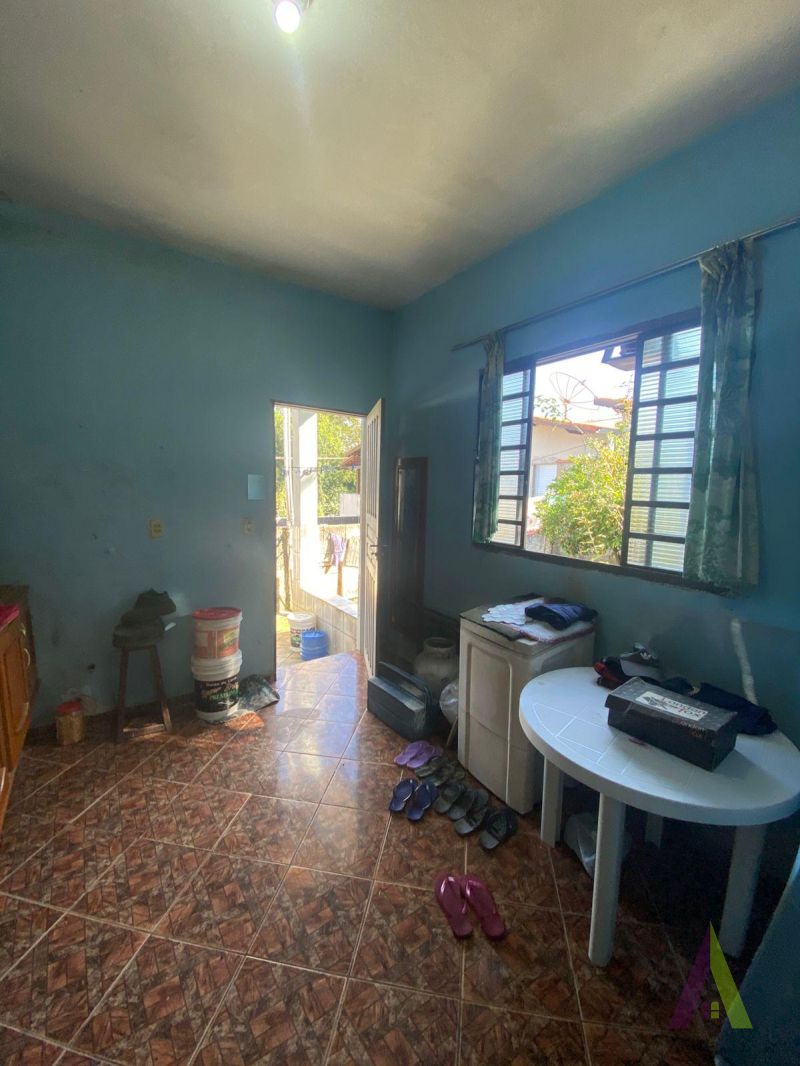 Casa Térrea em Bairro Tradicional em São Roque! 