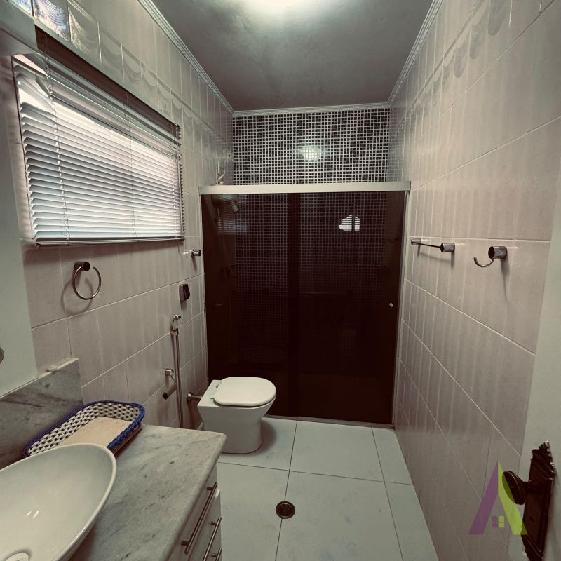 Casa Térrea em Bairro Tradicional de  São Roque!
