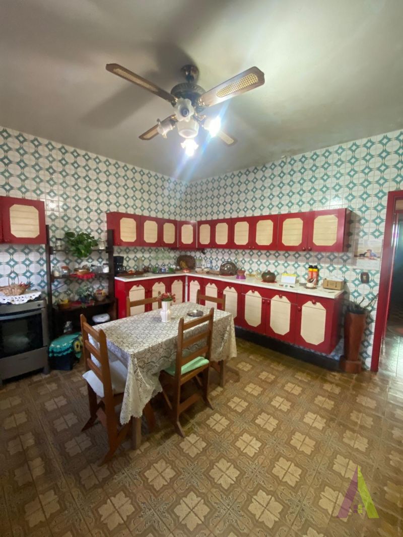 Casa Próxima ao Centro de São Roque!