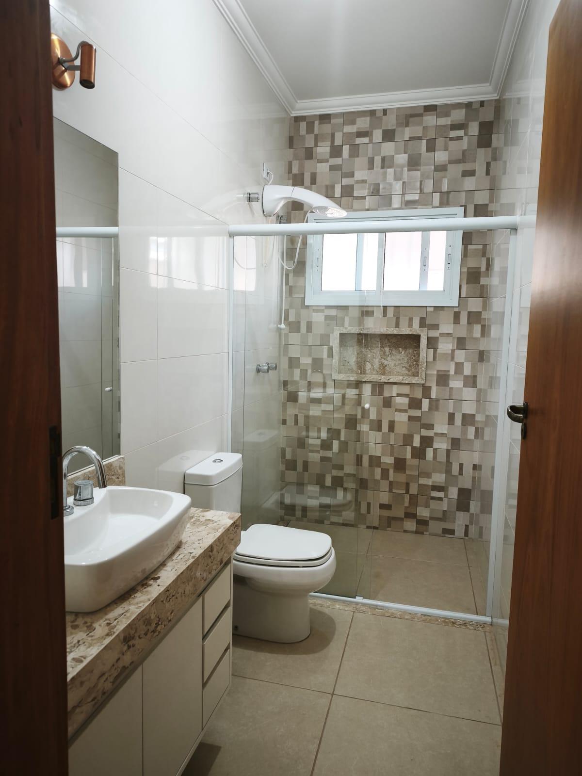 Casa Térrea em Condomínio de Alto Padrão de São Roque!