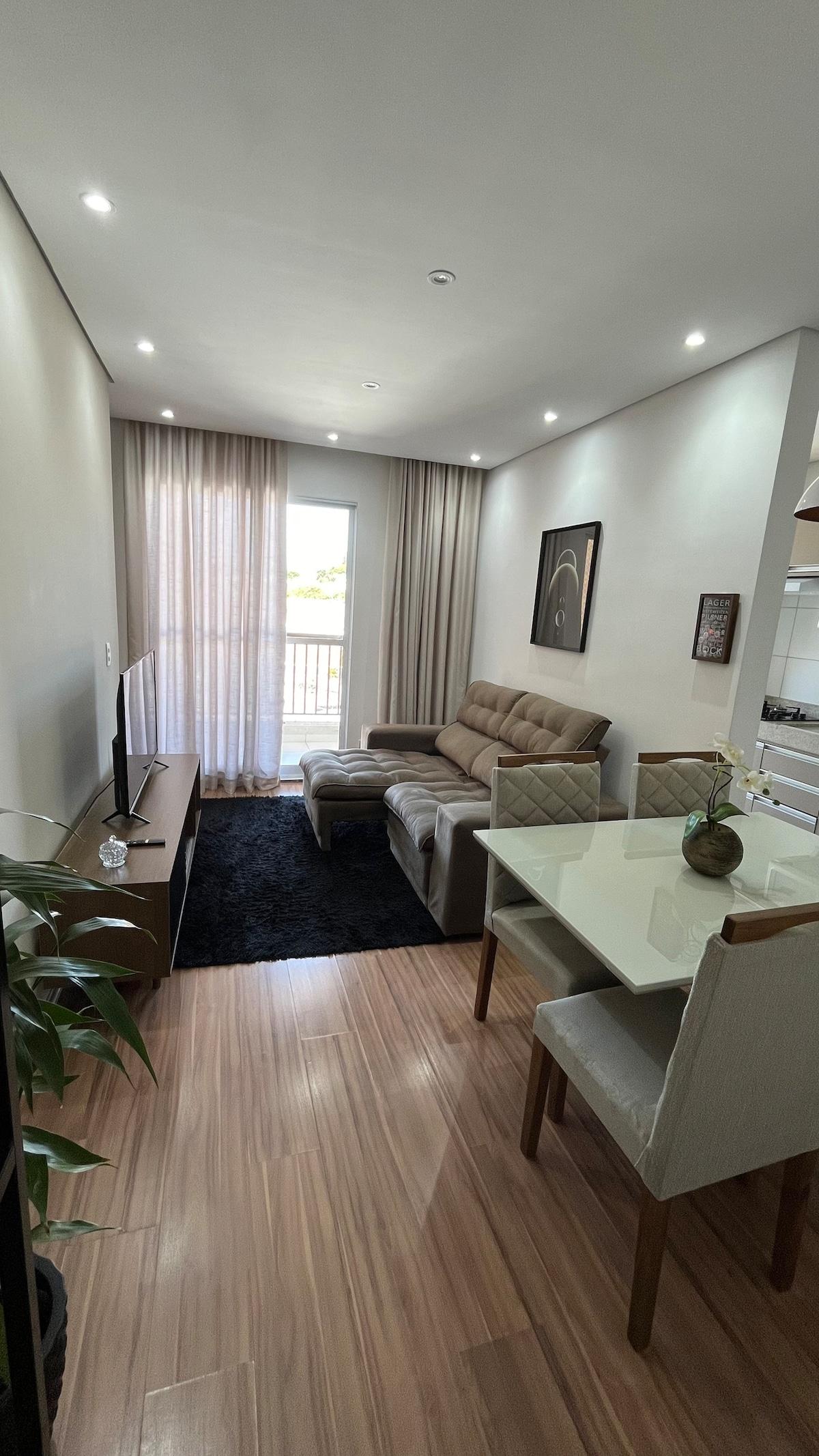 Apartamento em Jardim Carambeí, SÃO ROQUE - Apartamento em Condominio Club com Vaga Coberta e Varanda em São Roque!