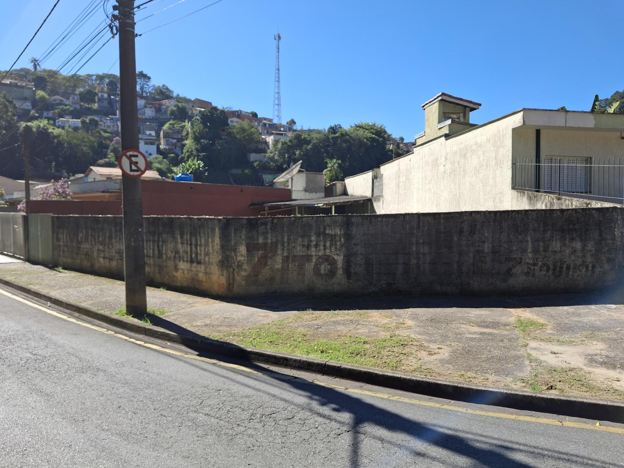 Terreno em Vila Junqueira, SÃO ROQUE - Terreno de esquina plano e murado na região central de São Roque! - Foto 35