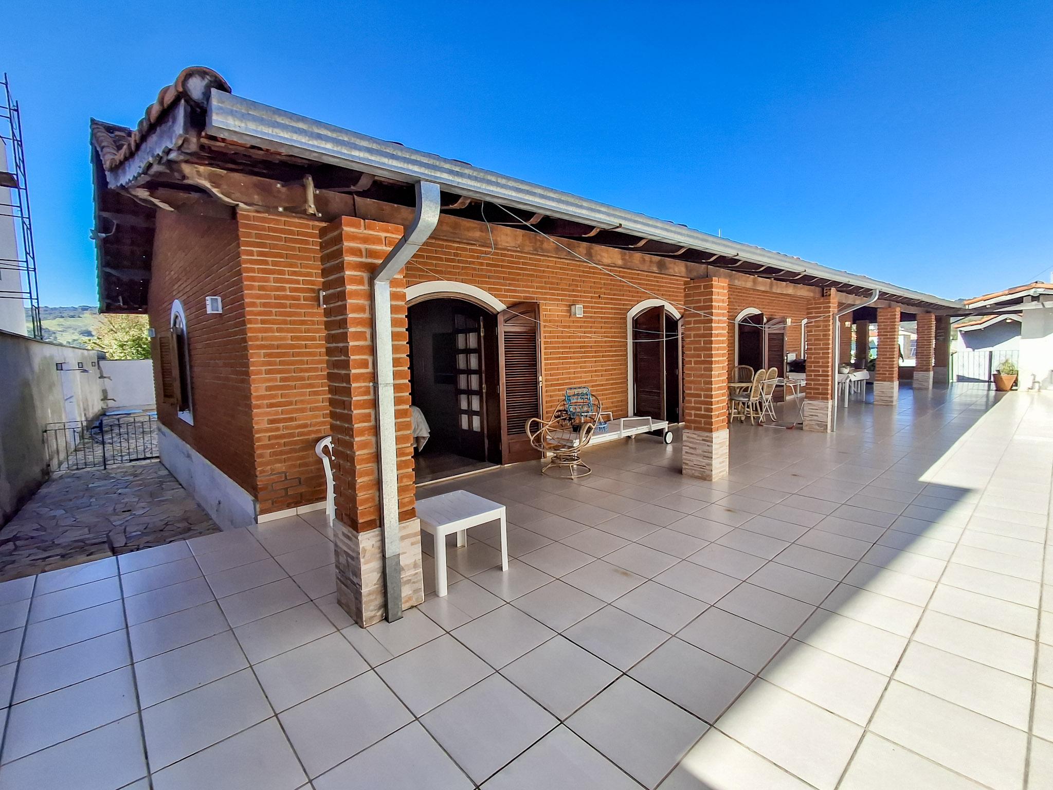 Condomínio em Jardim Brasil, SÃO ROQUE - Imóvel com 2 casas, 1 depósito, piscina e quintal gigantesco na região central de São Roque! - Foto 61