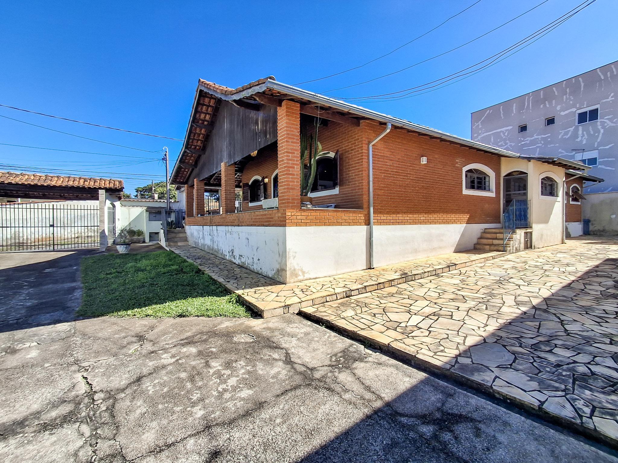 Condomínio em Jardim Brasil, SÃO ROQUE - Imóvel com 2 casas, 1 depósito, piscina e quintal gigantesco na região central de São Roque! - Foto 67