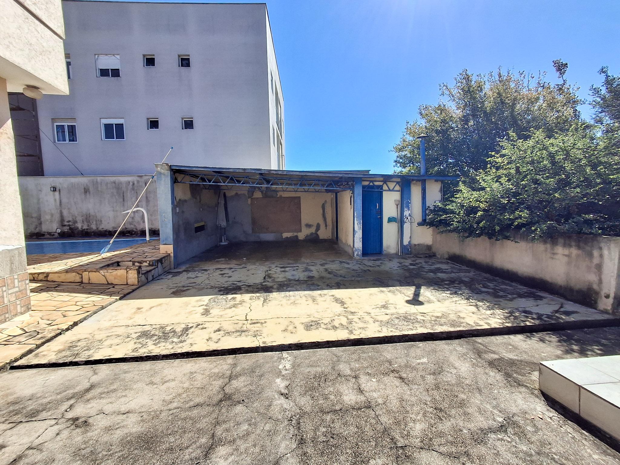 Condomínio em Jardim Brasil, SÃO ROQUE - Imóvel com 2 casas, 1 depósito, piscina e quintal gigantesco na região central de São Roque! - Foto 123