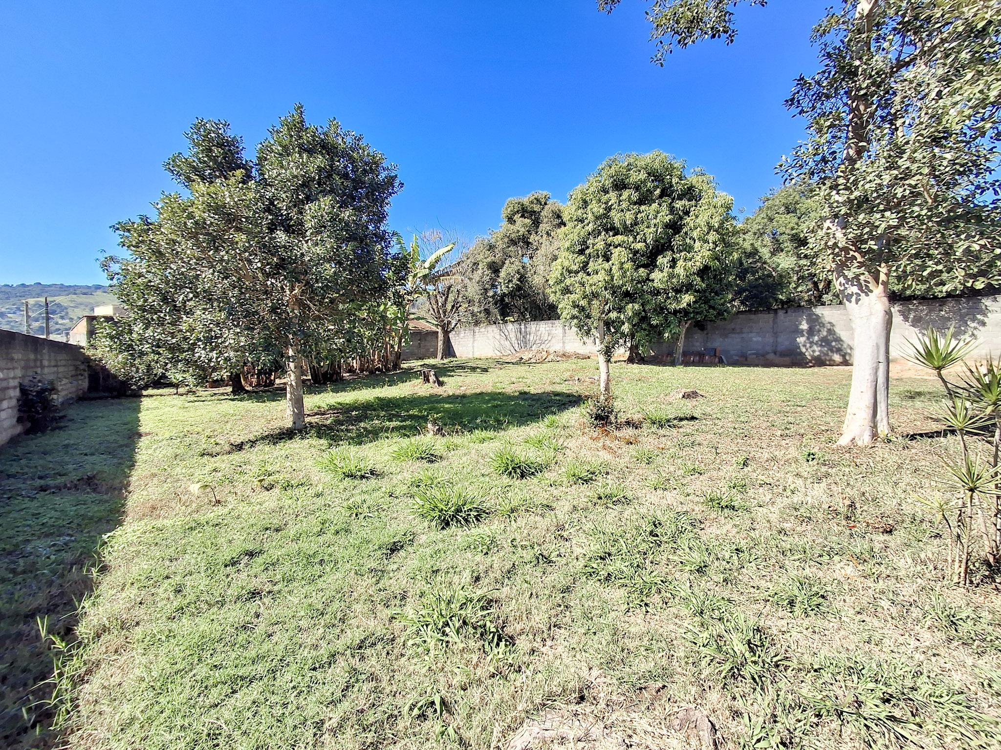 Condomínio em Jardim Brasil, SÃO ROQUE - Imóvel com 2 casas, 1 depósito, piscina e quintal gigantesco na região central de São Roque! - Foto 137