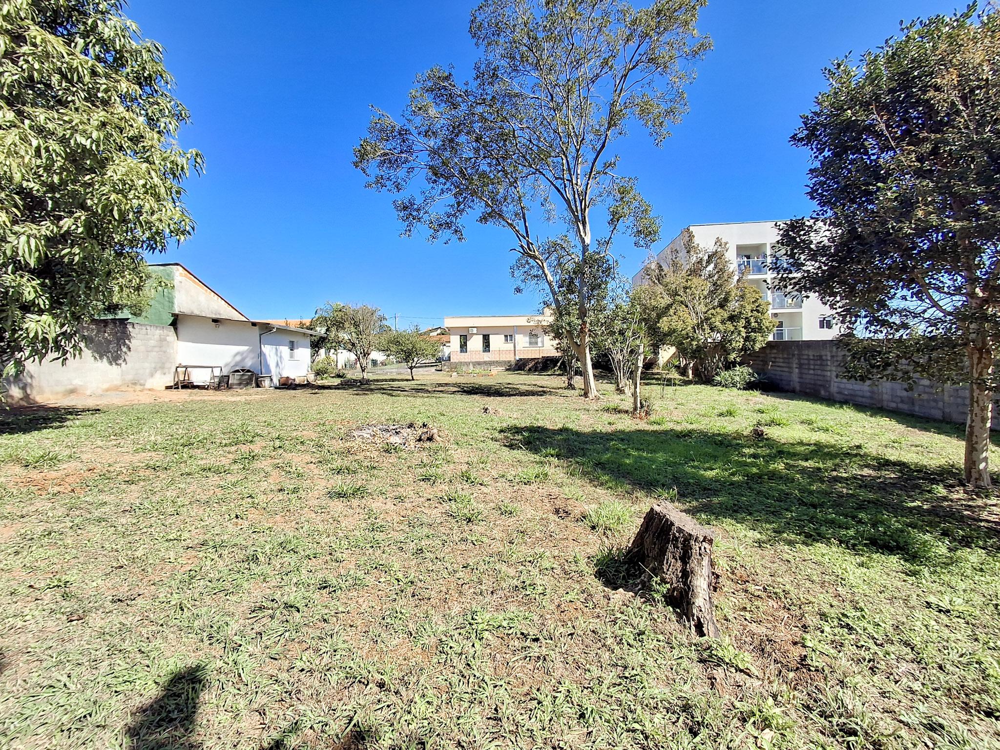 Condomínio em Jardim Brasil, SÃO ROQUE - Imóvel com 2 casas, 1 depósito, piscina e quintal gigantesco na região central de São Roque! - Foto 139