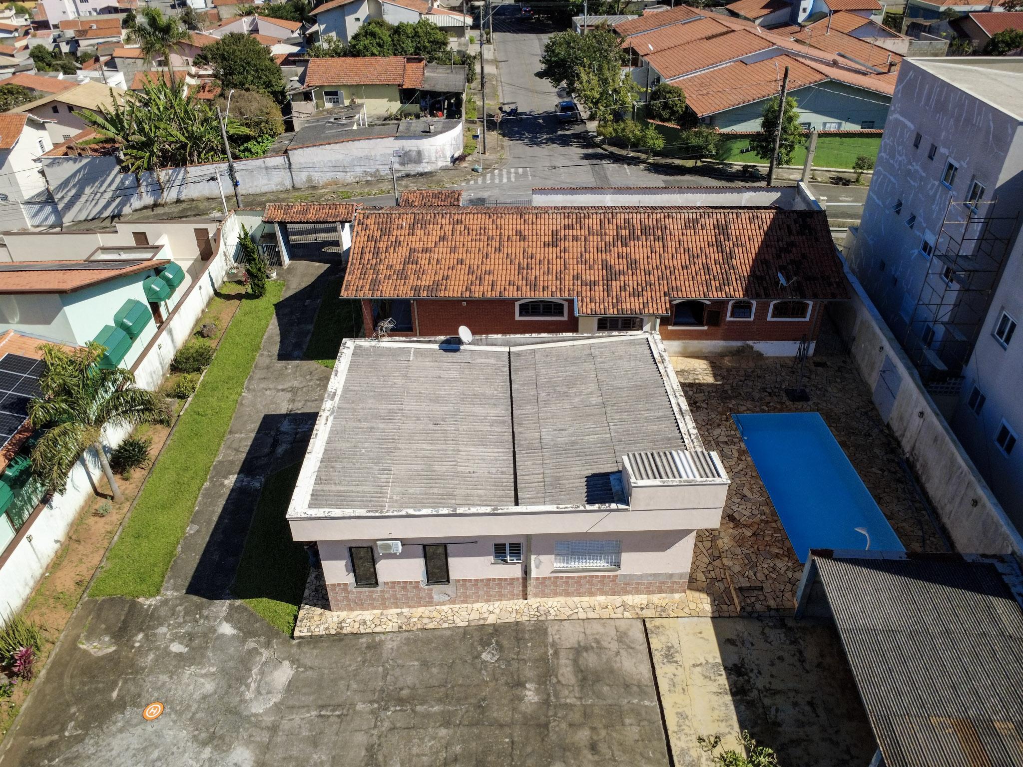 Condomínio em Jardim Brasil, SÃO ROQUE - Imóvel com 2 casas, 1 depósito, piscina e quintal gigantesco na região central de São Roque! - Foto 155
