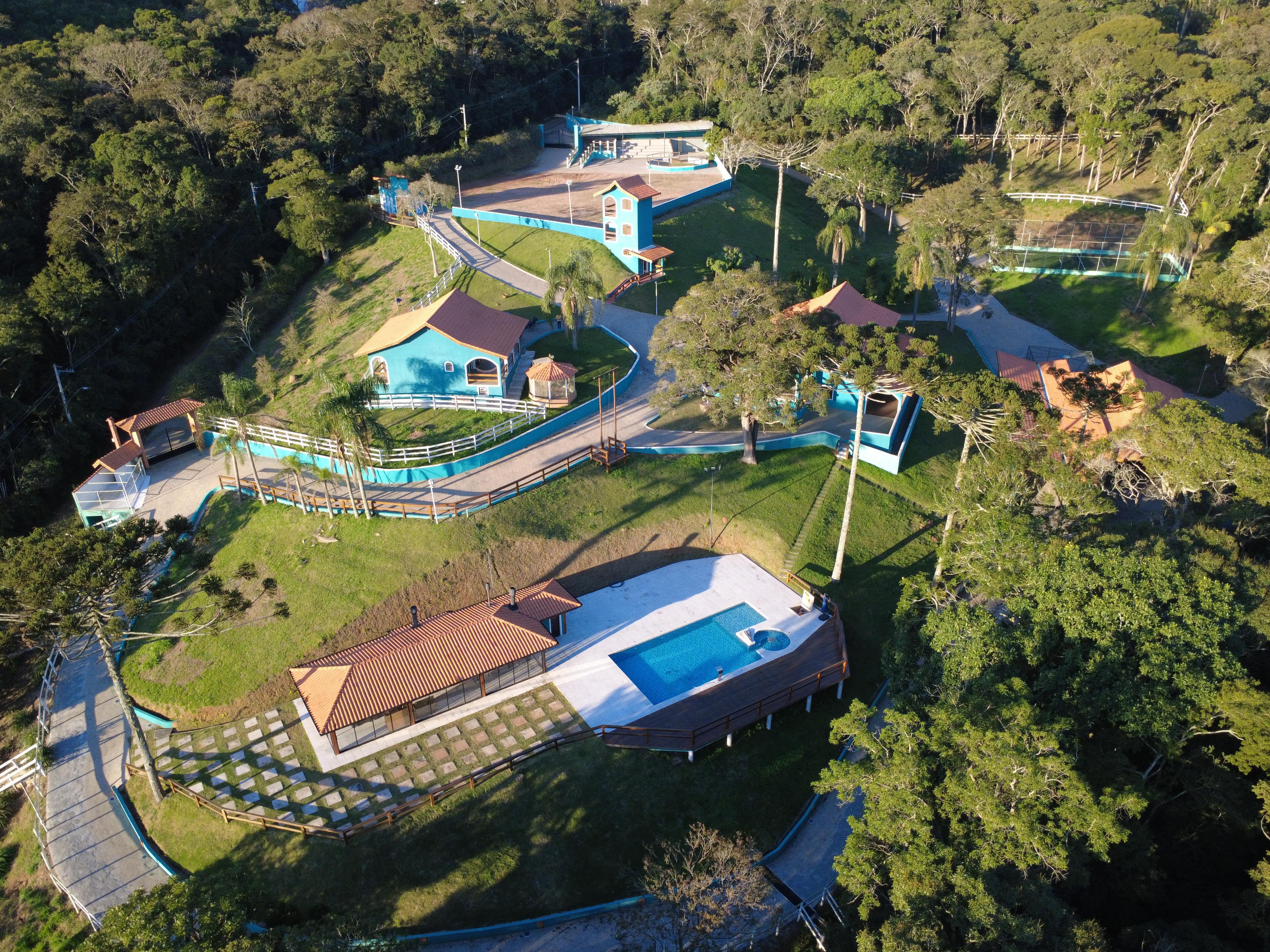Chácara em Mailasqui, SÃO ROQUE - Haras estruturado com 6 cocheiras e 5 Baias americanas em São Roque!