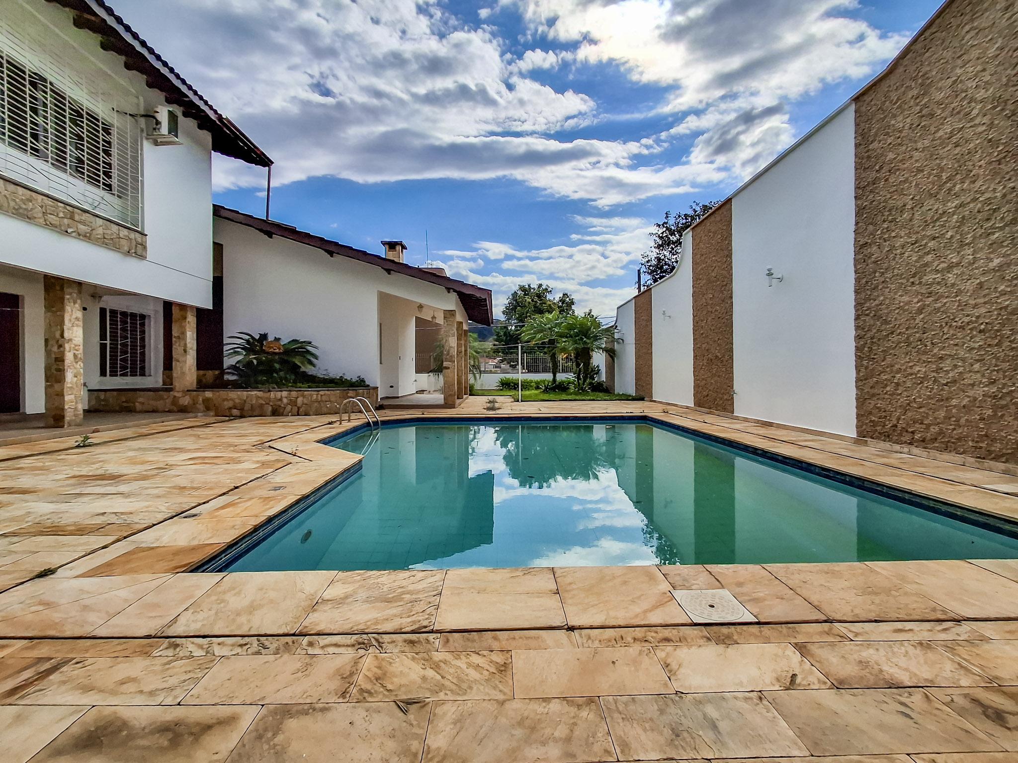 Condomínio em Vila Marques, SÃO ROQUE - Sobrado de Alto Padrão com Atelier Avarandado e Linda Vista no Coração de São Roque! - Foto 67