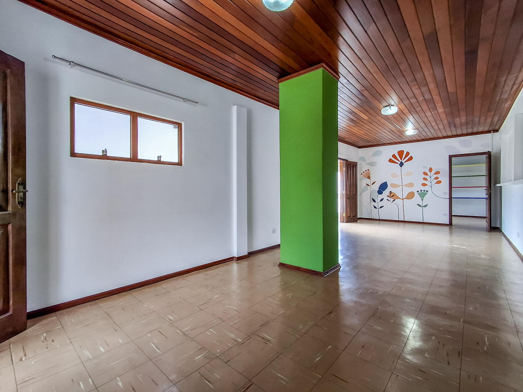 Condomínio em Vila Marques, SÃO ROQUE - Sobrado de Alto Padrão com Atelier Avarandado e Linda Vista no Coração de São Roque! - Foto 77