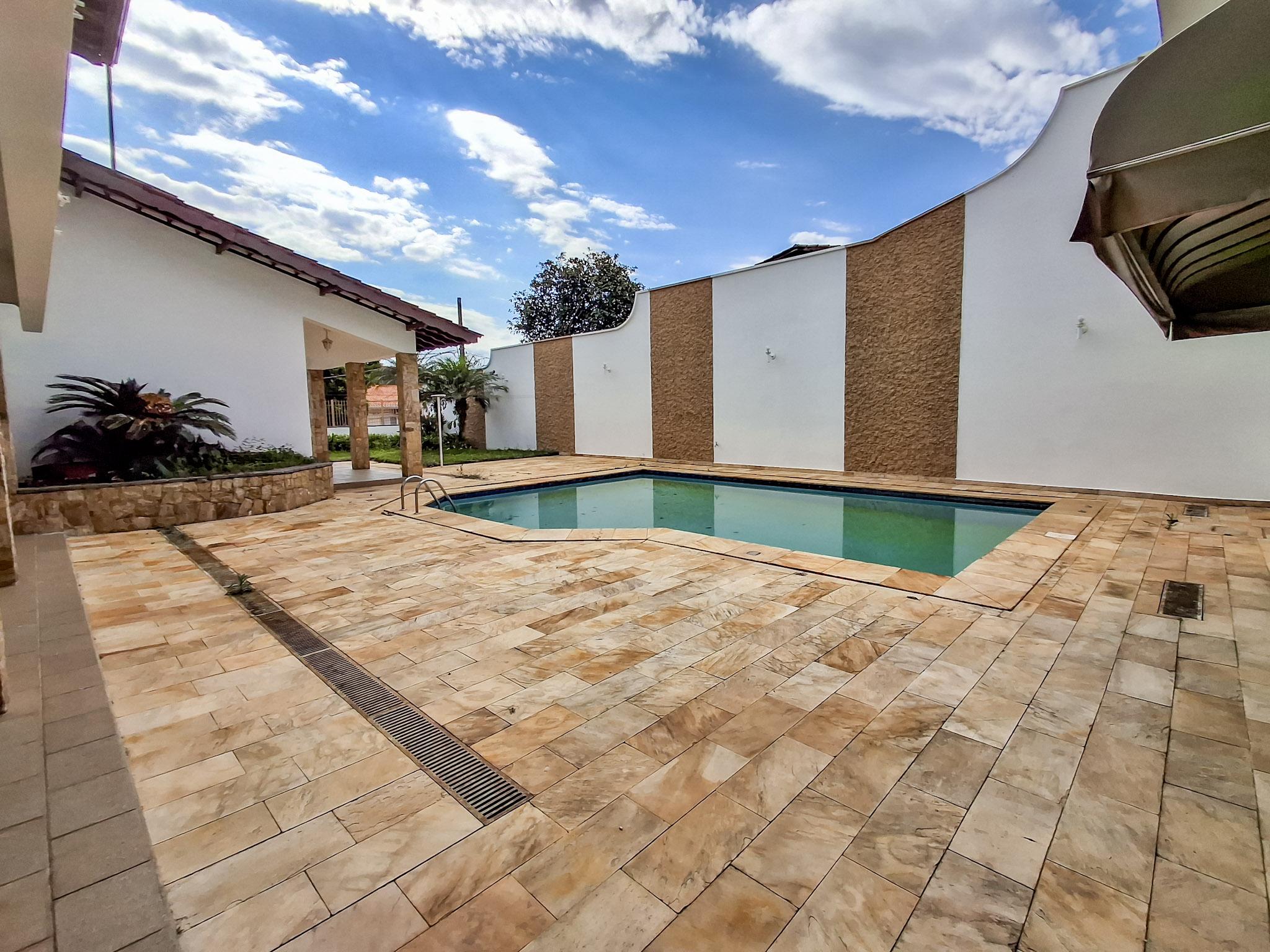 Condomínio em Vila Marques, SÃO ROQUE - Sobrado de Alto Padrão com Atelier Avarandado e Linda Vista no Coração de São Roque! - Foto 79