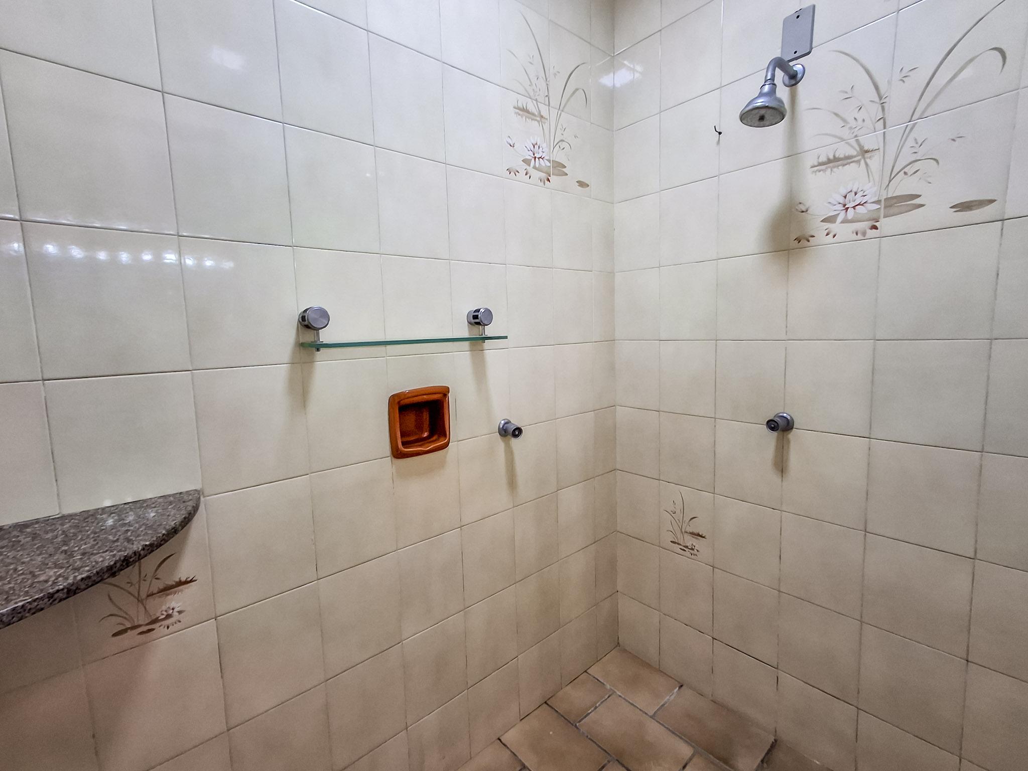 Condomínio em Vila Marques, SÃO ROQUE - Sobrado de Alto Padrão com Atelier Avarandado e Linda Vista no Coração de São Roque! - Foto 89