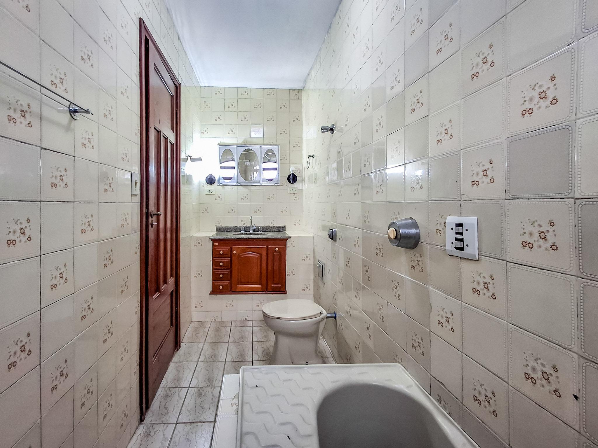 Condomínio em Jardim Boa Vista, SÃO ROQUE - Casa com kitnet e terraço coberto com churrasqueira em São Roque! - Foto 8
