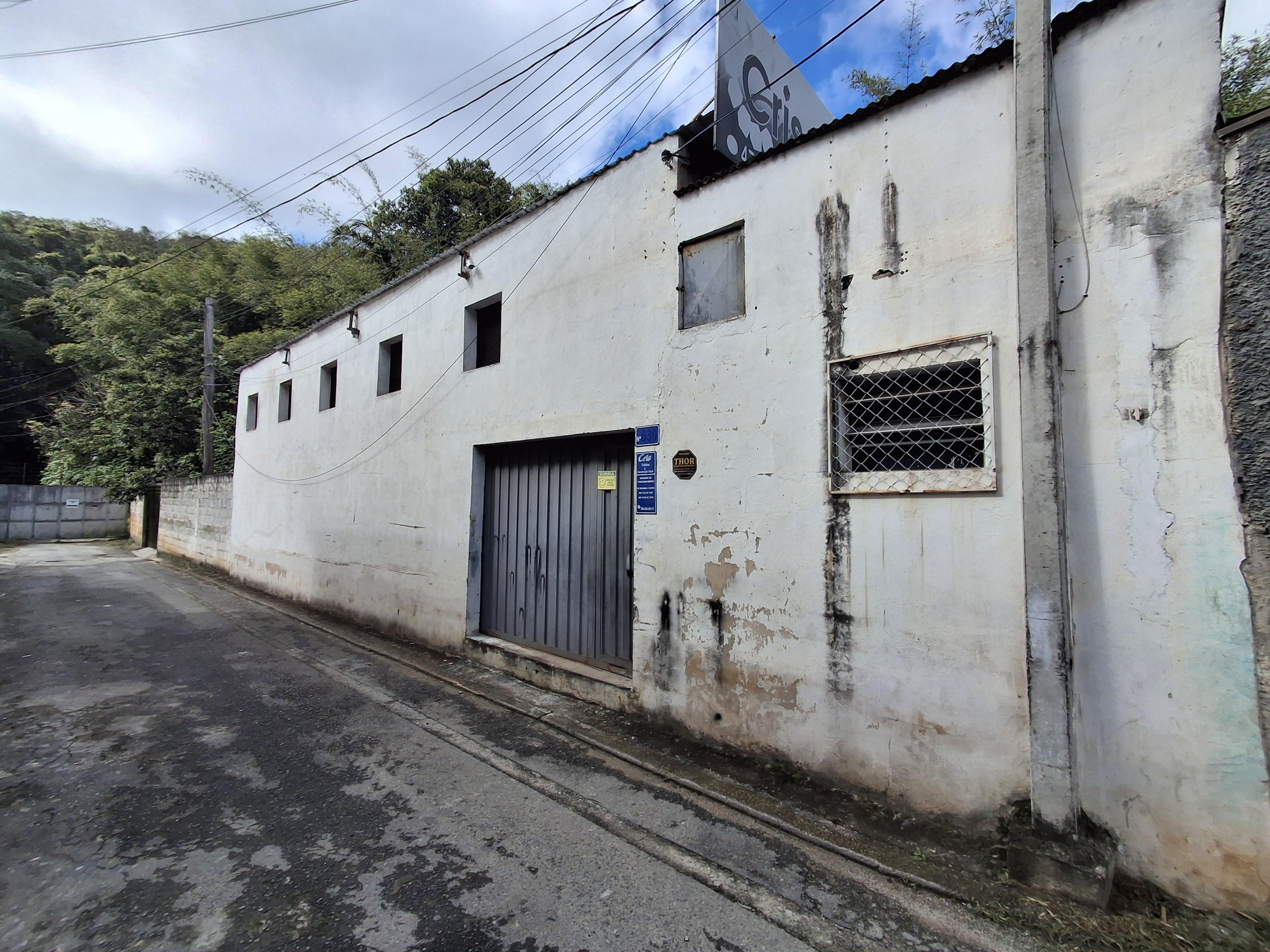 Área Industrial em Vila Santa Rita, SÃO ROQUE - Terreno com galpão próximo ao centro de São Roque!
