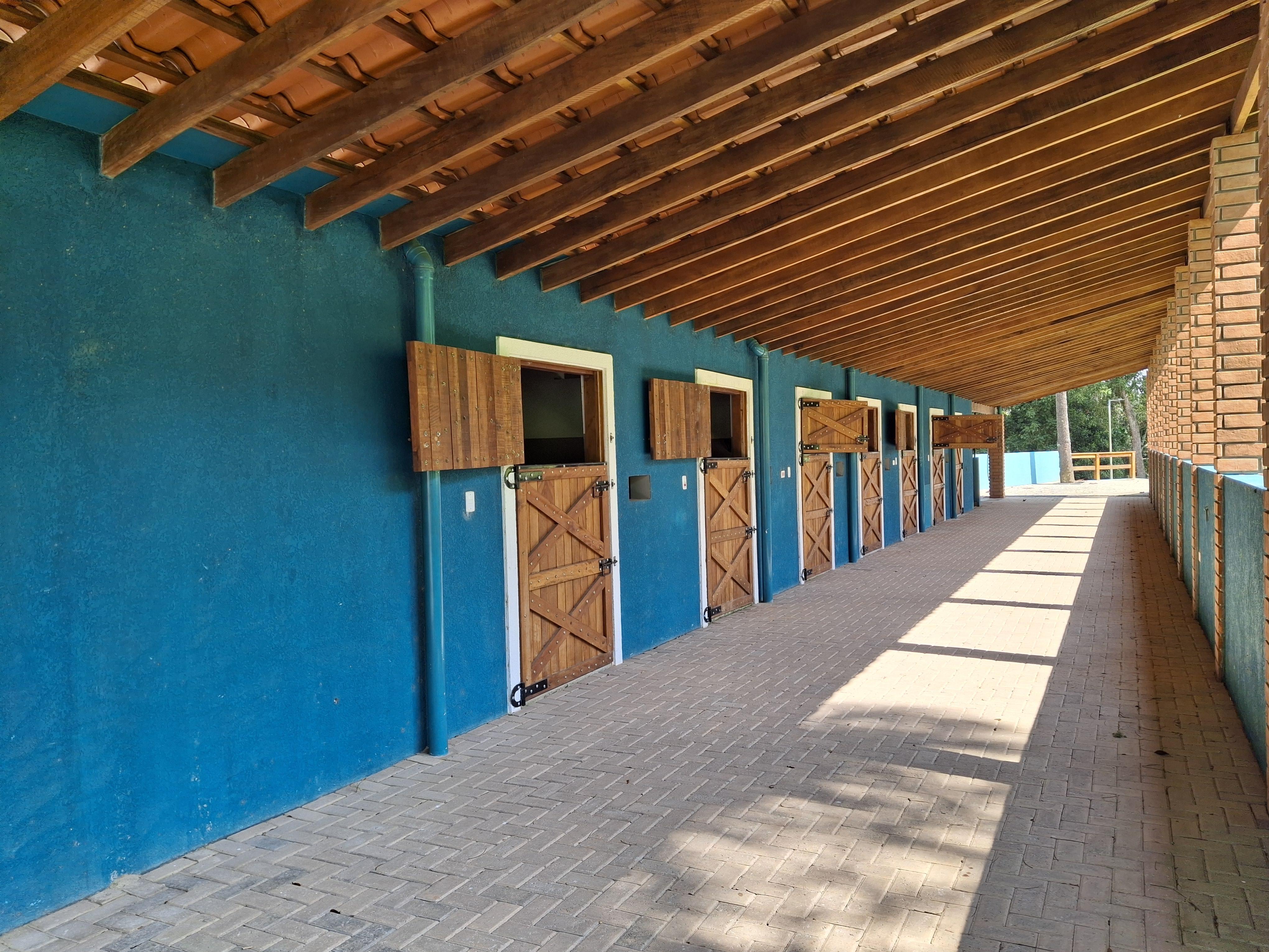 Sítio em Mailasqui, SÃO ROQUE - Haras estruturado com 6 cocheiras e 5 Baias americanas em São Roque! - Foto 3