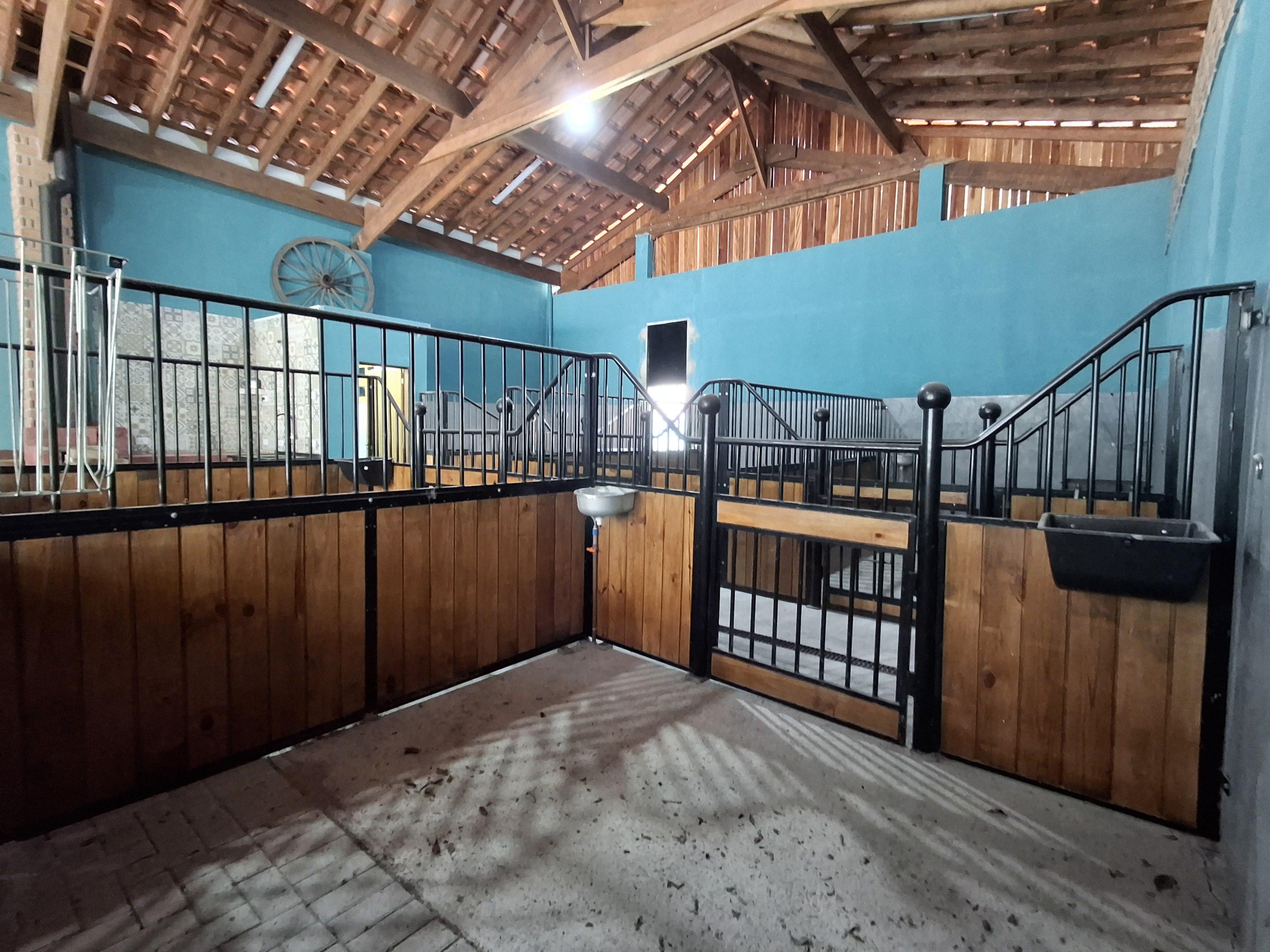 Sítio em Mailasqui, SÃO ROQUE - Haras estruturado com 6 cocheiras e 5 Baias americanas em São Roque! - Foto 5