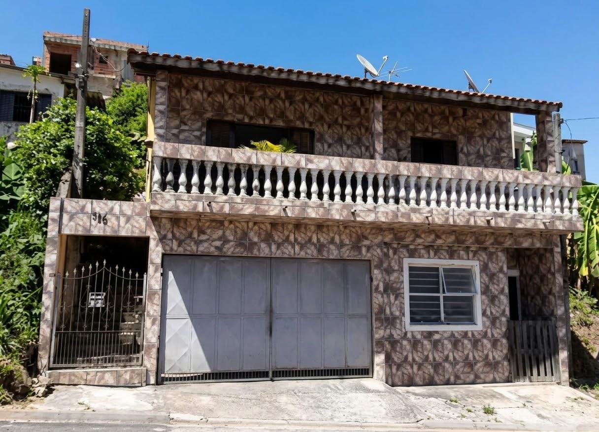 Condomínio em Parque Aliança, SÃO ROQUE - Casa com Edícula em São Roque!