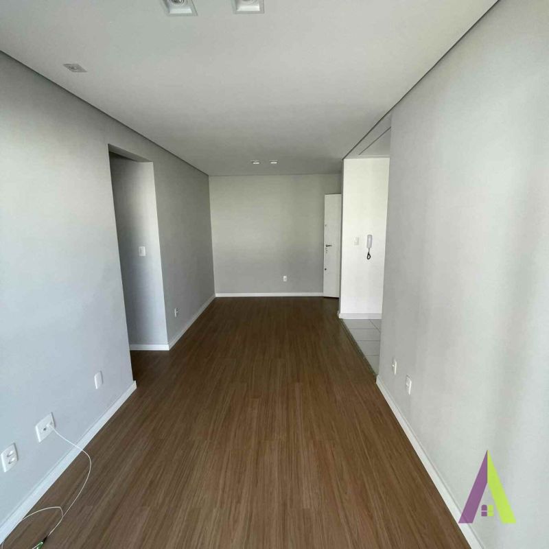  Apartamento Rico em Panejados em Condomínio Clube de São Roque!