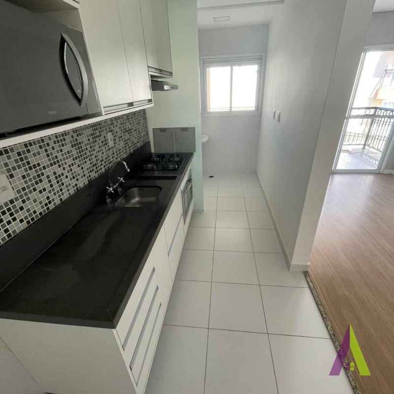  Apartamento Rico em Panejados em Condomínio Clube de São Roque!