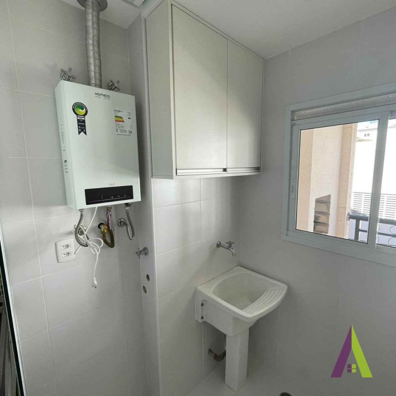  Apartamento Rico em Panejados em Condomínio Clube de São Roque!