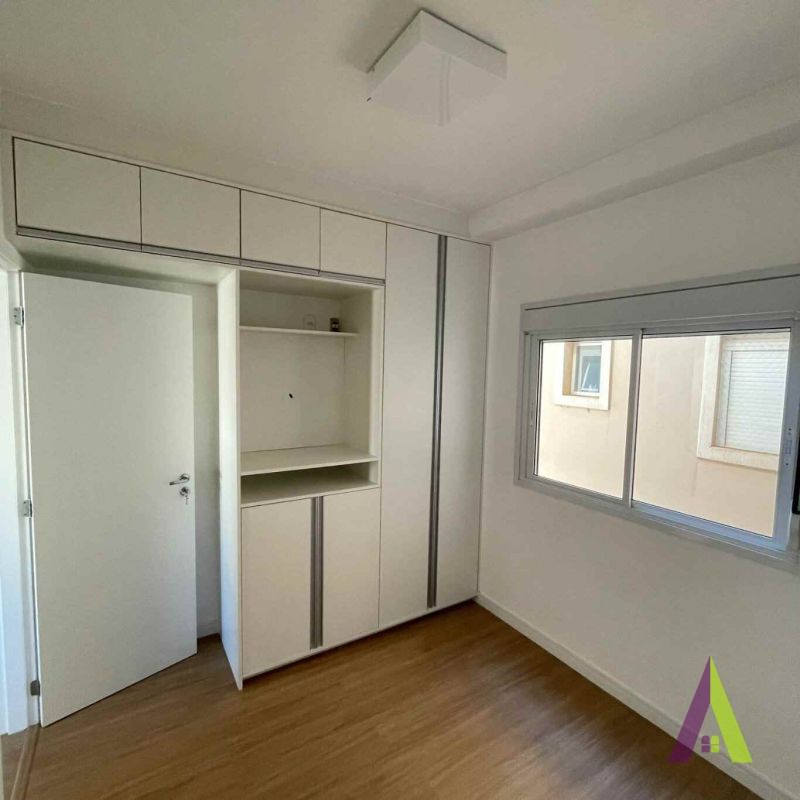  Apartamento Rico em Panejados em Condomínio Clube de São Roque!