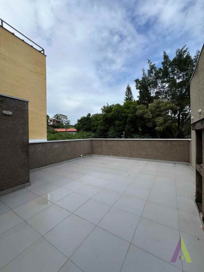  Apartamento em Bairro Tradicional de São Roque!