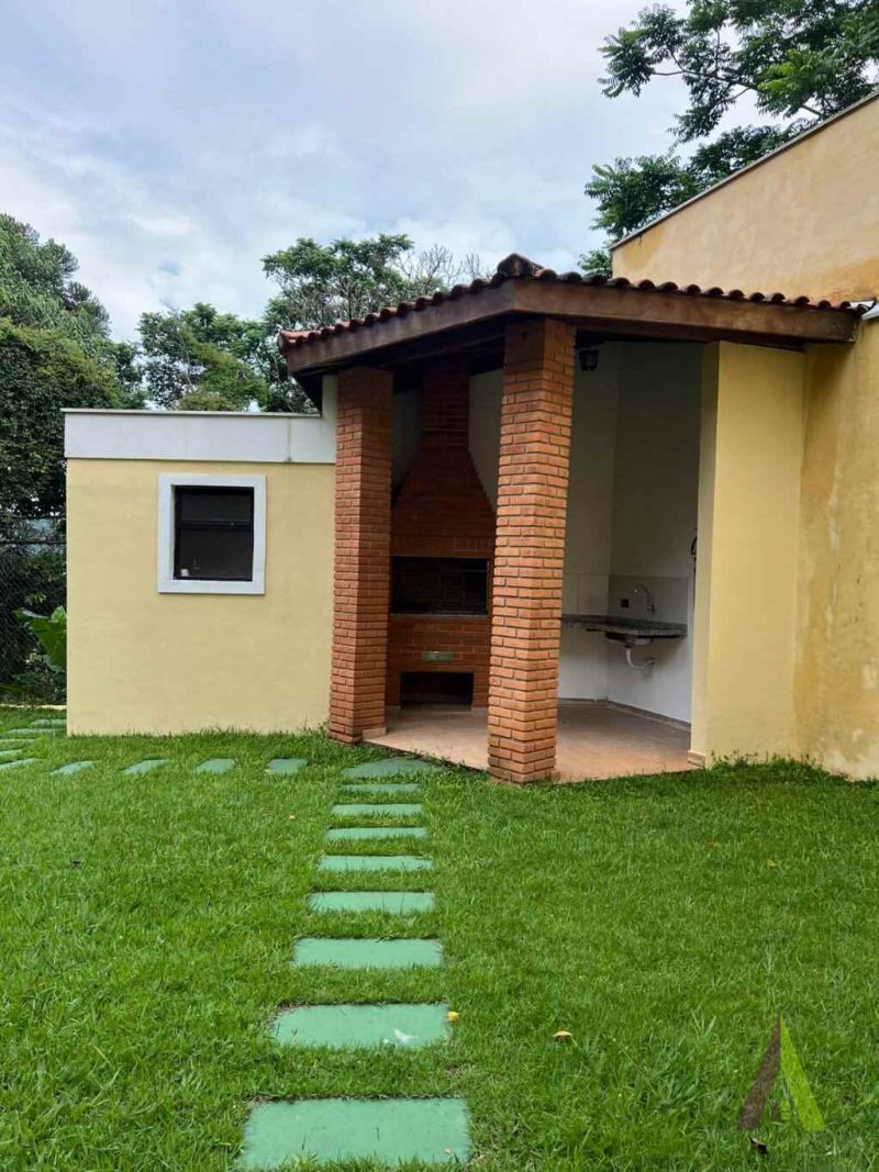 Apartamento Próximo ao Centro de São Roque! 