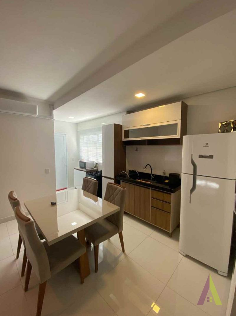 Apartamento Mobiliado em Bairro Tradicional de São Roque! 