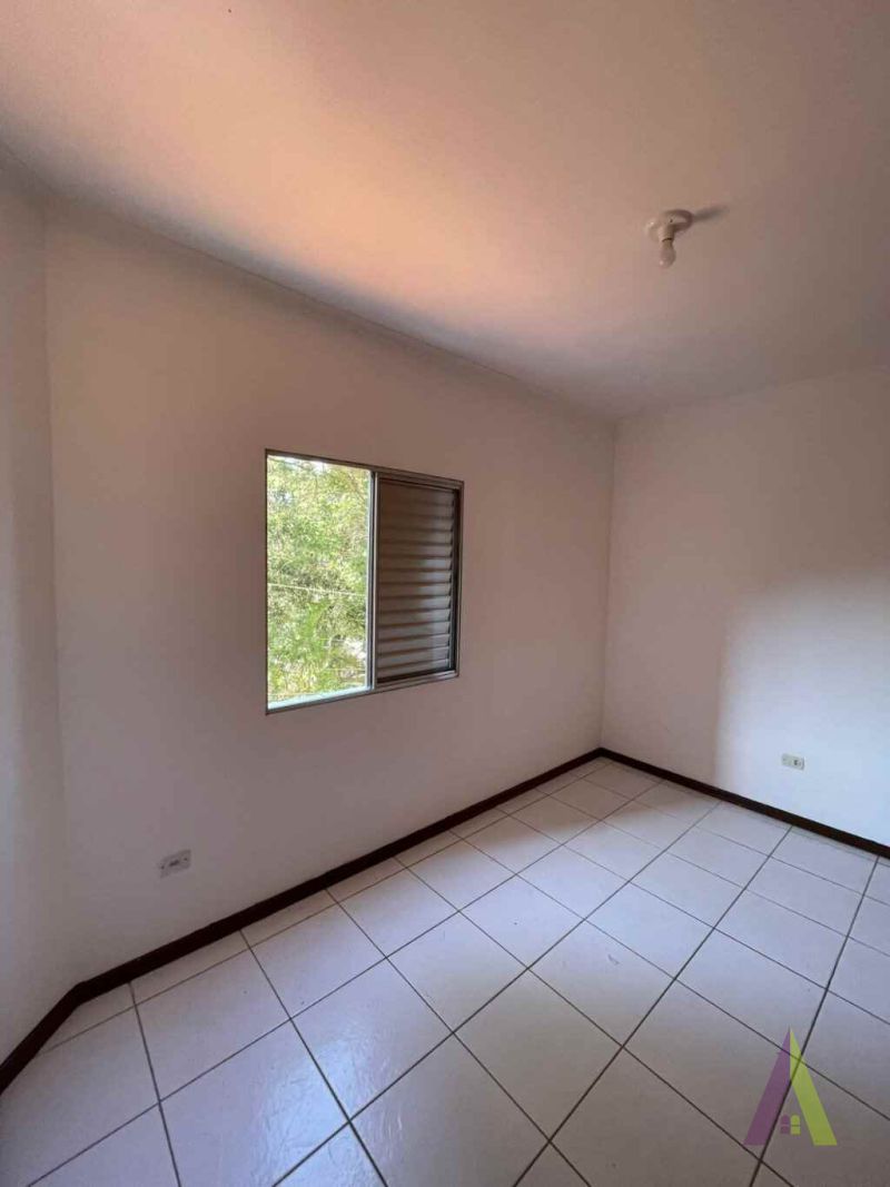 Apartamento no Centro de São Roque!