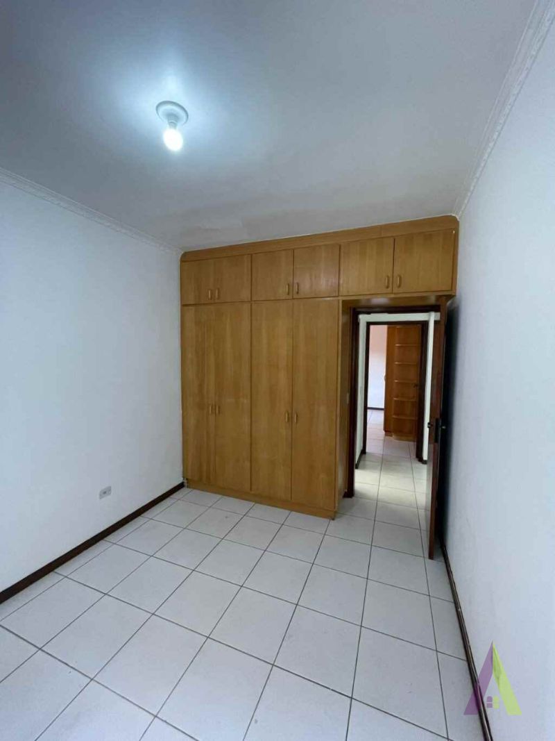 Apartamento no Centro de São Roque!