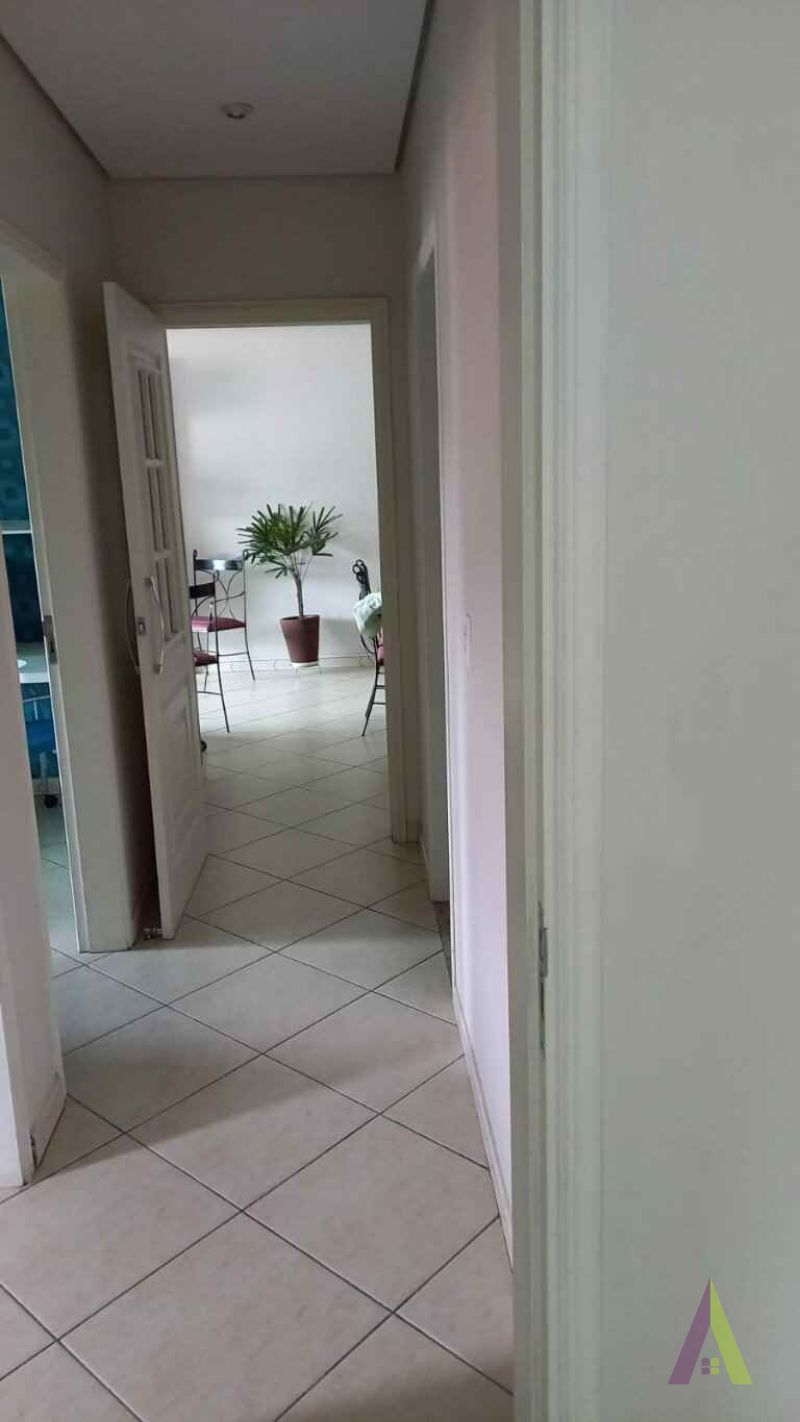 Apartamento Semi  Mobiliado no Centro de São Roque!