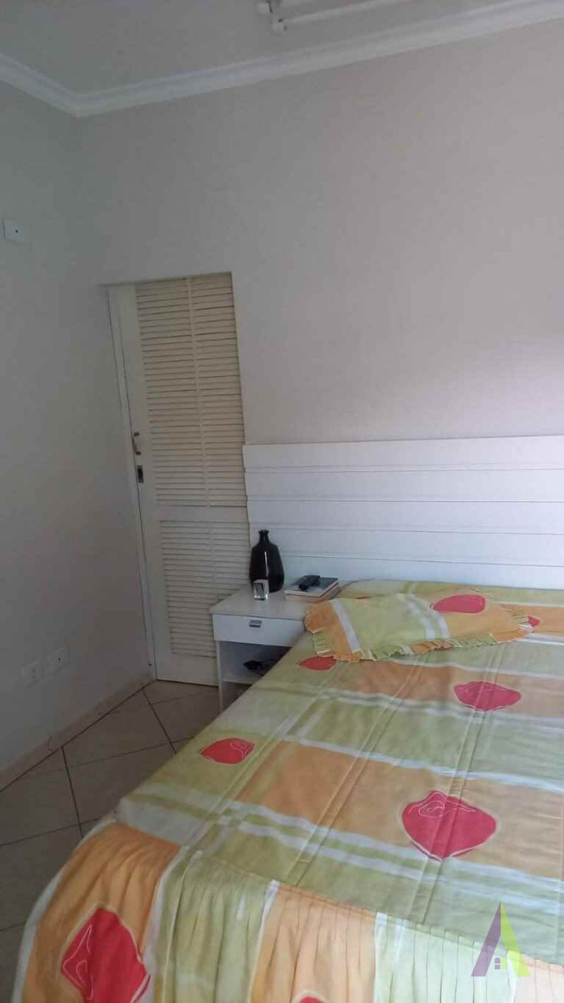 Apartamento Semi  Mobiliado no Centro de São Roque!