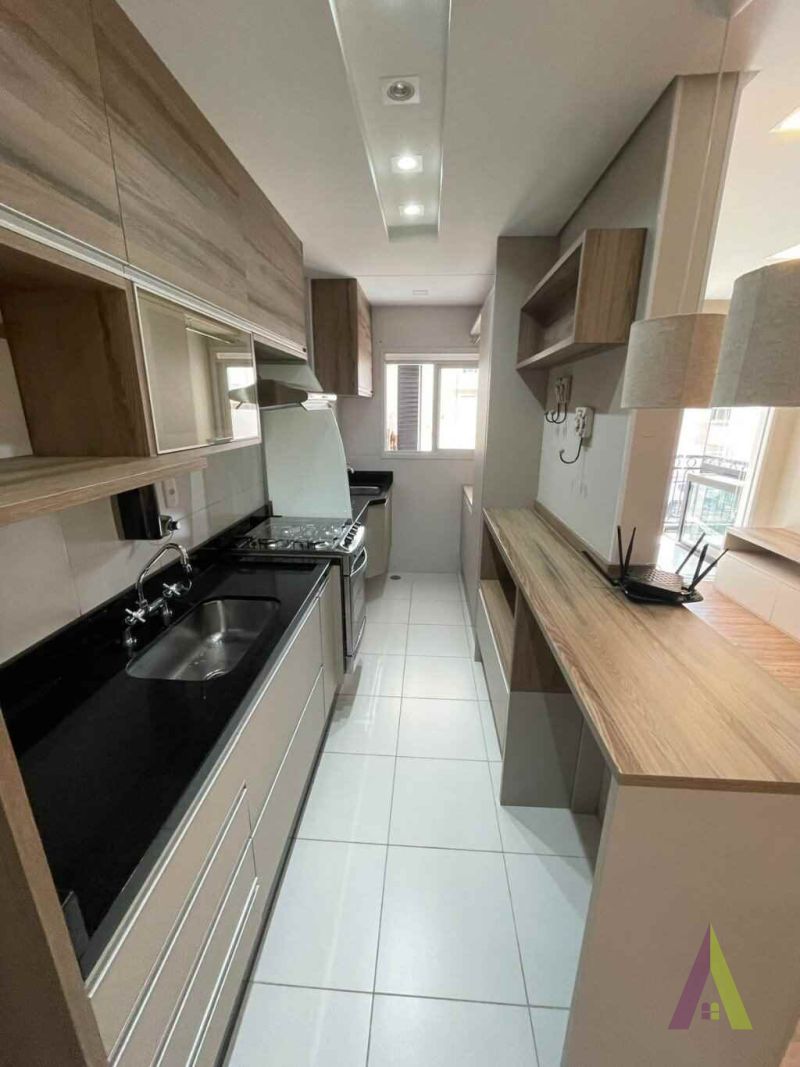 Apartamento Rico em Planejados  em Condomínio Clube em São Roque!