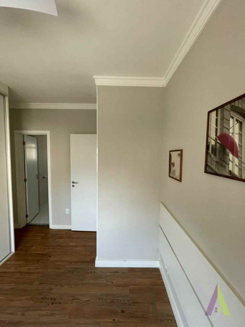 Apartamento Rico em Planejados  em Condomínio Clube em São Roque!