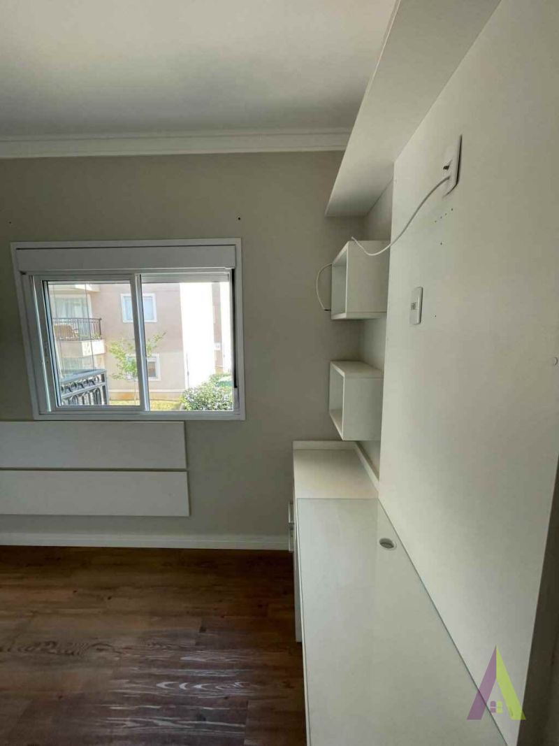Apartamento Rico em Planejados  em Condomínio Clube em São Roque!