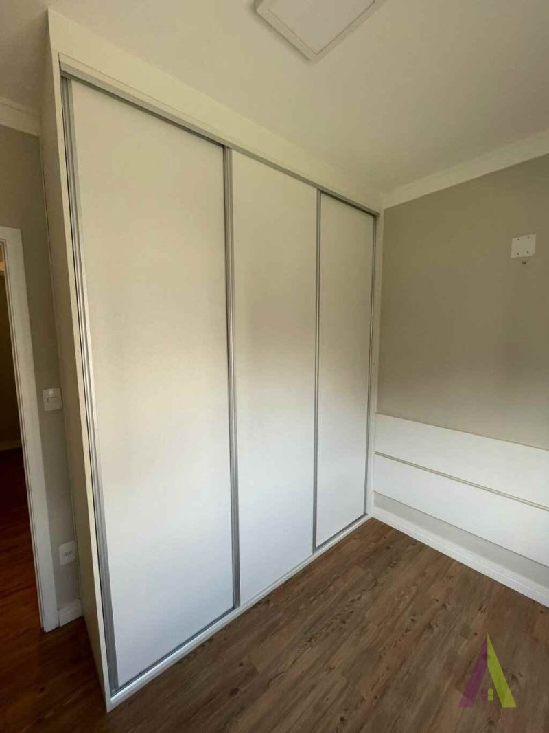 Apartamento Rico em Planejados  em Condomínio Clube em São Roque!