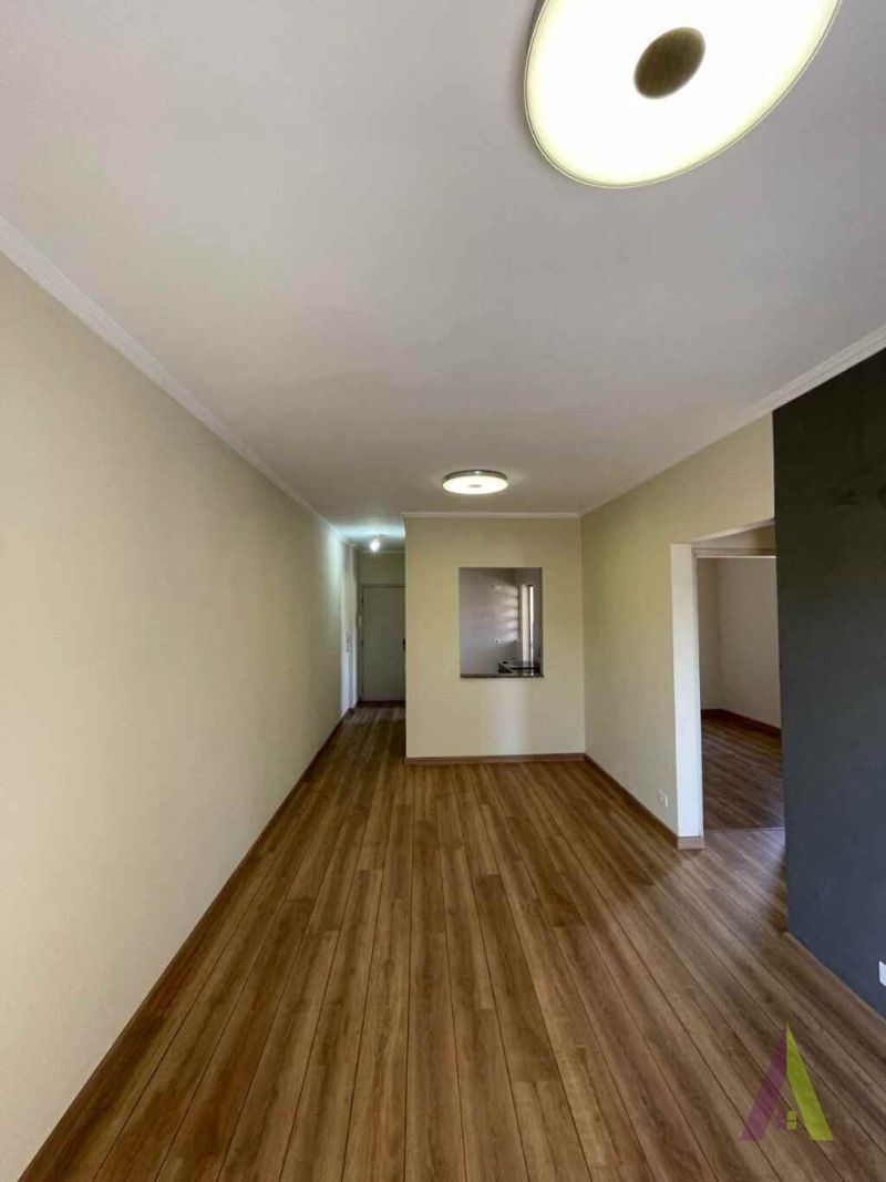 Apartamento no Centro de São Roque!