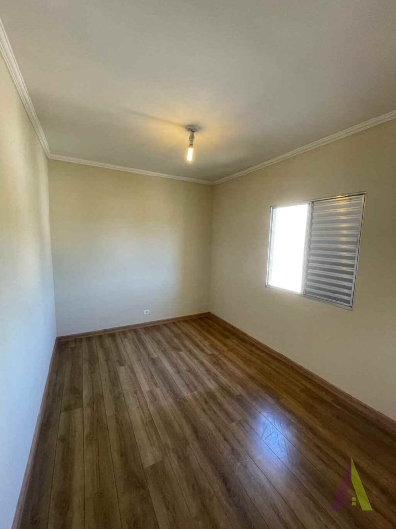 Apartamento no Centro de São Roque!