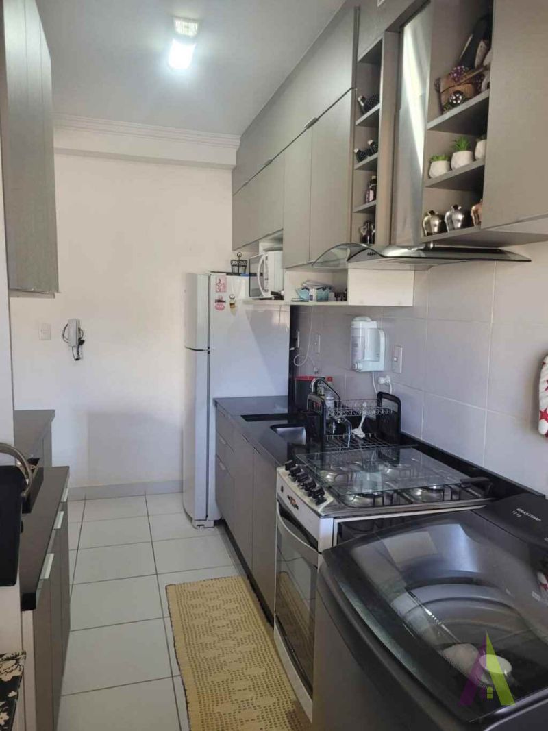 Apartamento em Condomínio Clube de São Roque!