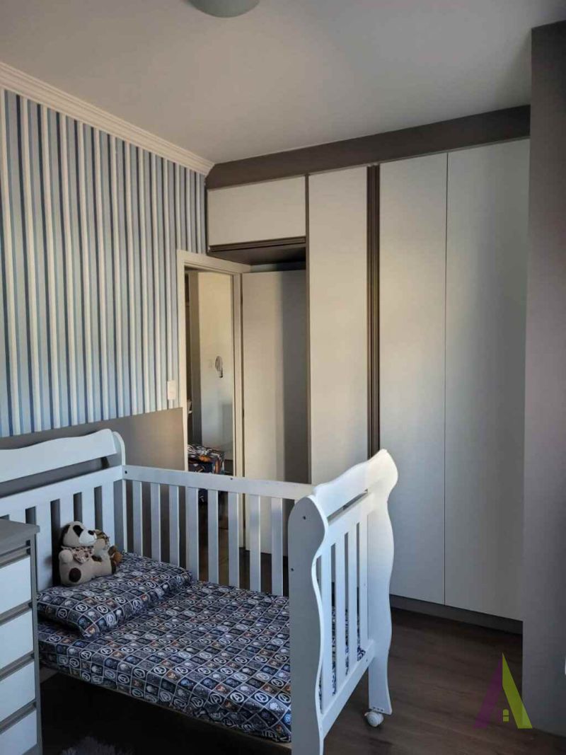Apartamento em Condomínio Clube de São Roque!