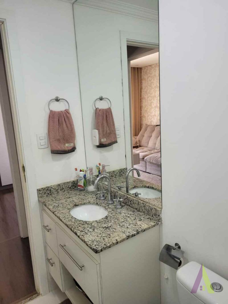 Apartamento em Condomínio Clube de São Roque!