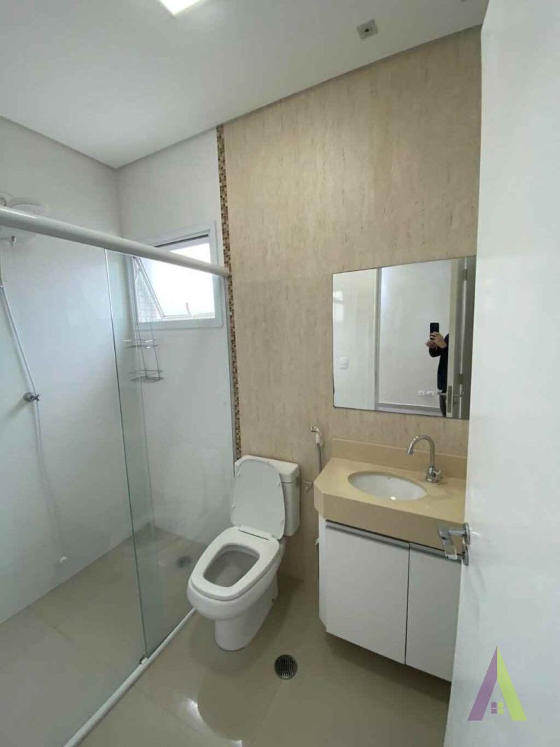 Apartamento com Excelente Localização em São Roque! 