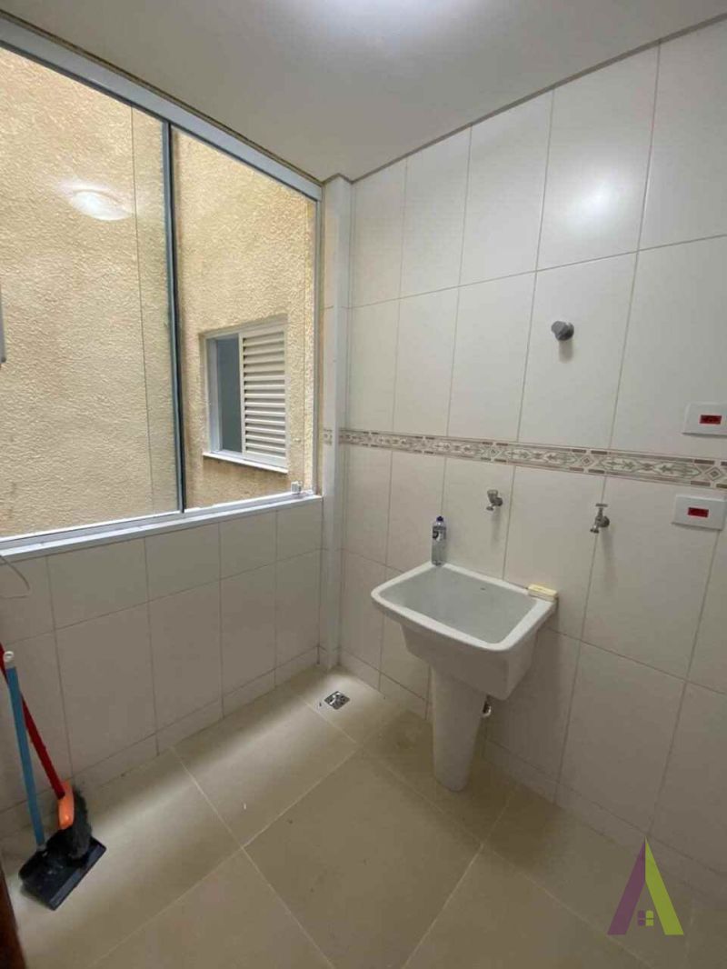 Apartamento no Centro de São Roque!
